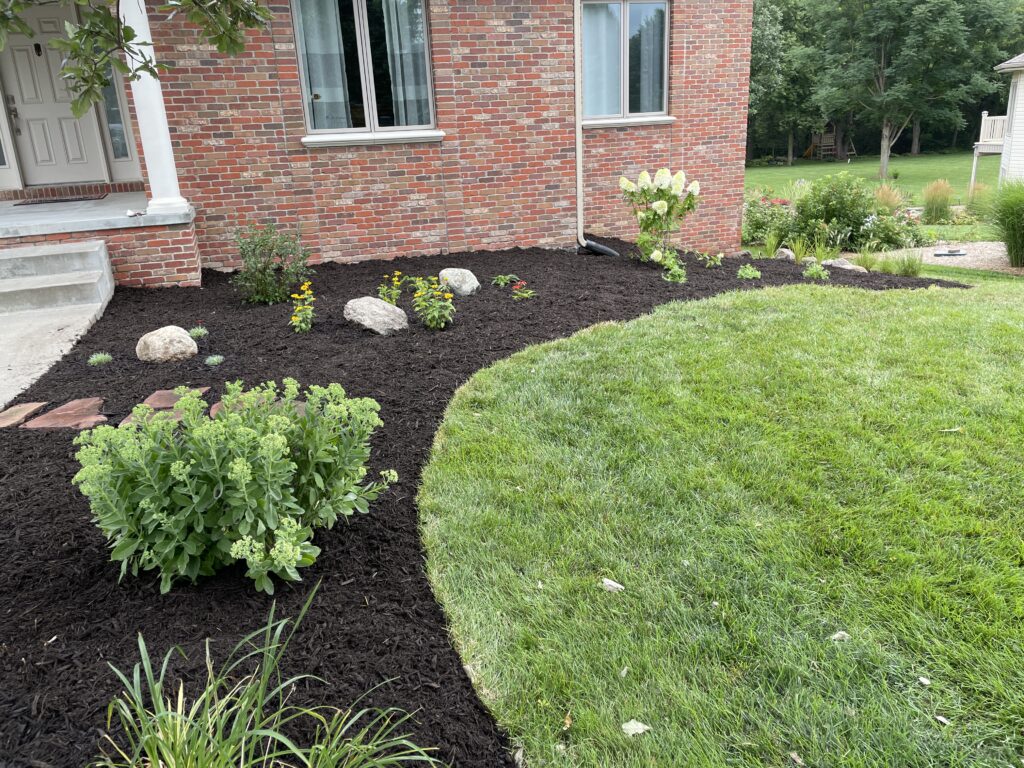 Flower bed landscaping in Lincoln, NE