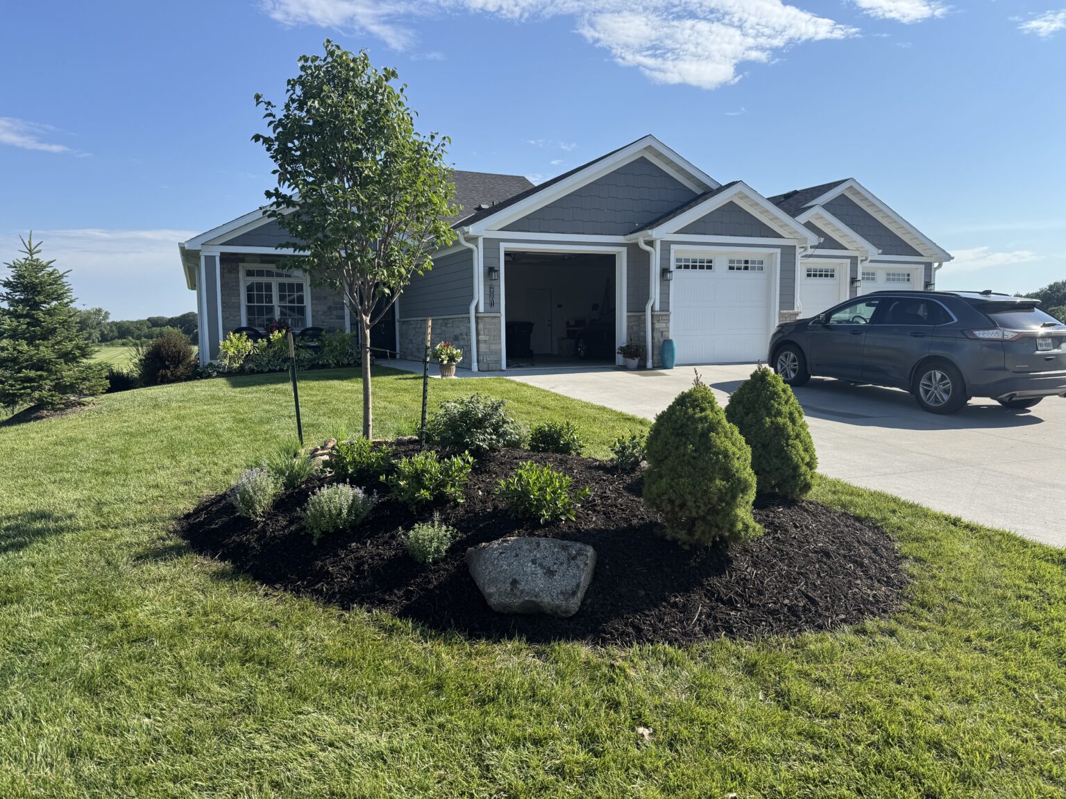 Front Yard Landscaping Ideas to Boost Curb Appeal in Lincoln - Priority ...